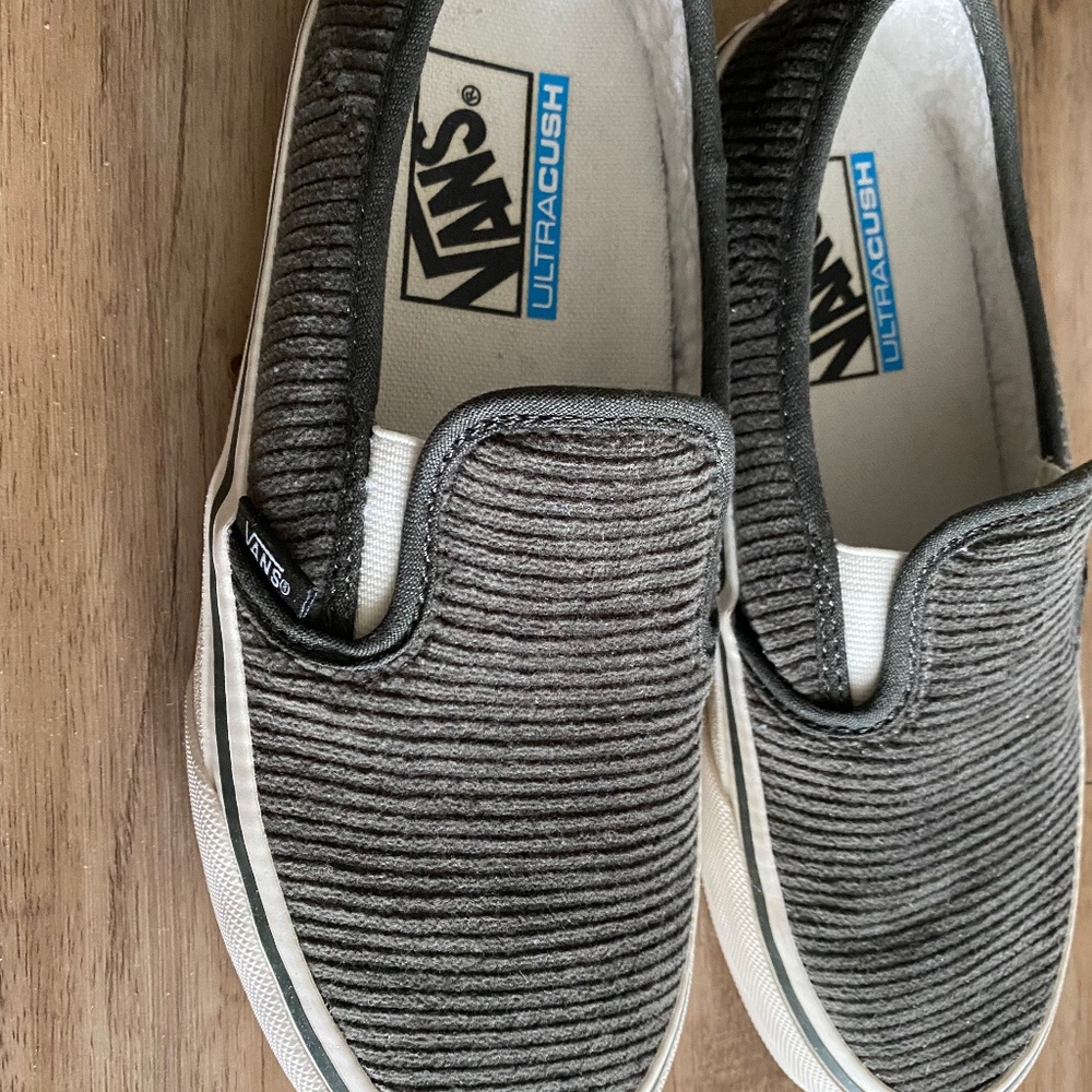 Vans slip on